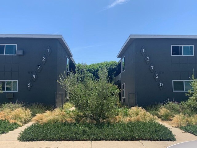 Foto principal - 12746 - 12750 Caswell Ave