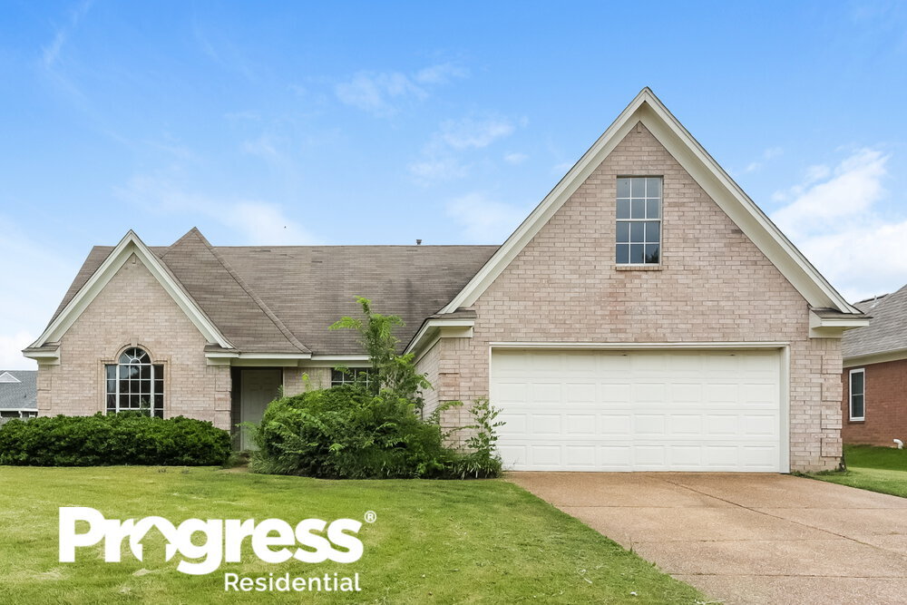 Foto principal - 7878 Meadow Ridge Ln