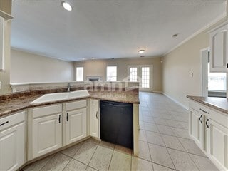 Building Photo - 8427 Stark Dr