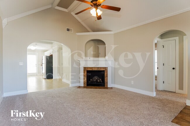 Foto del edificio - 152 Moss Stone Ln