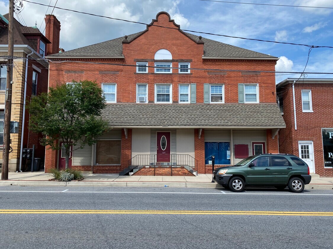 109 E Baltimore St Unit 2, Taneytown, MD 21787 109 E Baltimore St