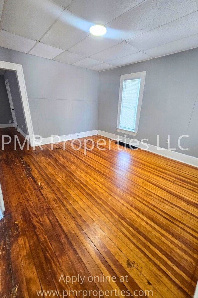 Foto del edificio - 321 Voorhis St