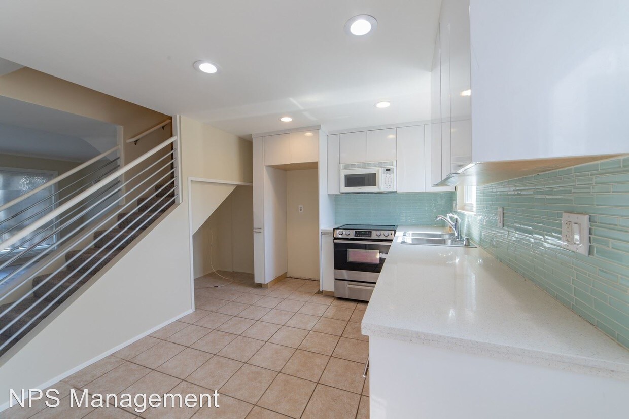 Foto principal - 3 br, 1.5 bath House - 4002 Bryant Ct