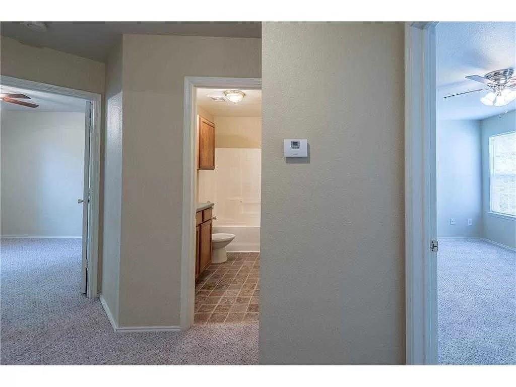 Foto del edificio - 1237 Village Garden Dr