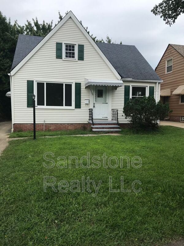 5596 South Blvd, Maple Heights, OH 44137 House Rental in Maple