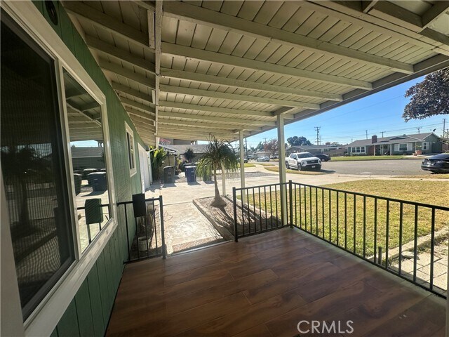 Foto del edificio - 8002 San Luis Cir