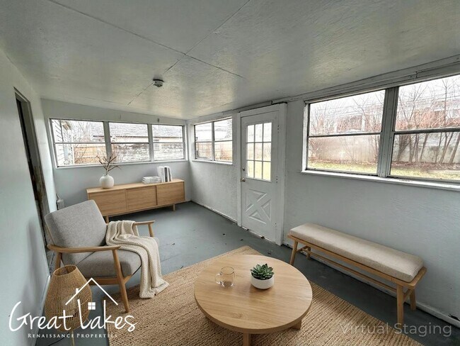 Foto del edificio - Beautiful 2 Bedroom 1 Bathroom now available for rent!