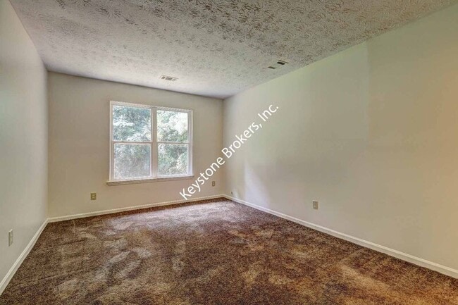 Building Photo - 2492 Whitehead Pl Dr