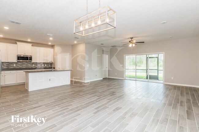 Foto del edificio - 10155 Pavnes Creek Dr