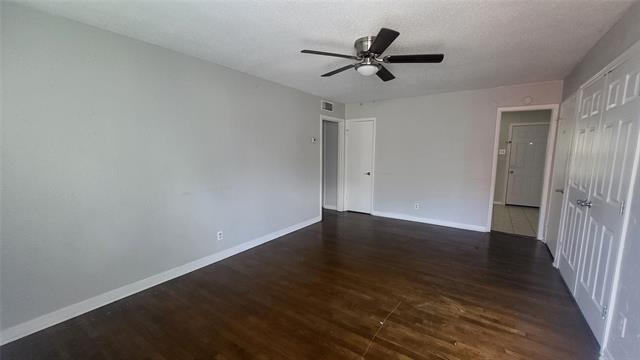 Foto del edificio - 4716 Old Benbrook Rd