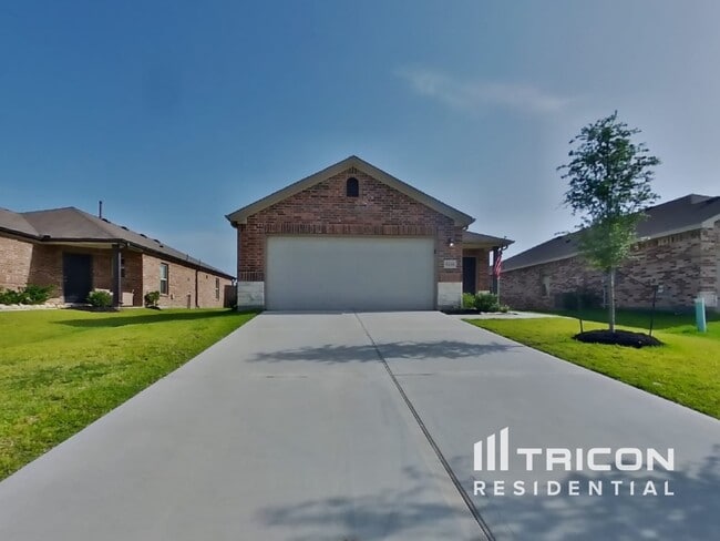 Building Photo - 8230 Red Spruce St