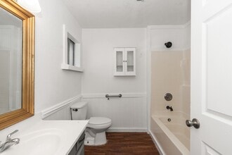 Building Photo - 6830 Hwy 35 Bypass