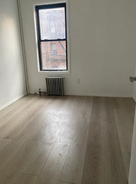 Foto del edificio - 416 E 35th St