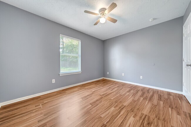 Foto del edificio - 16393 Ryan Guinn Way