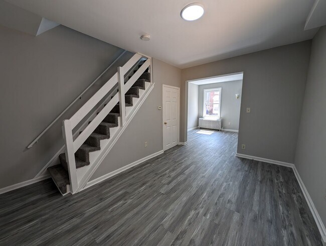 Building Photo - Beautiful Remodeled 4 Bedroom Home