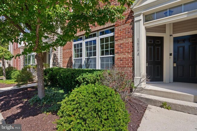 Foto del edificio - 1616 Hardwick Ct