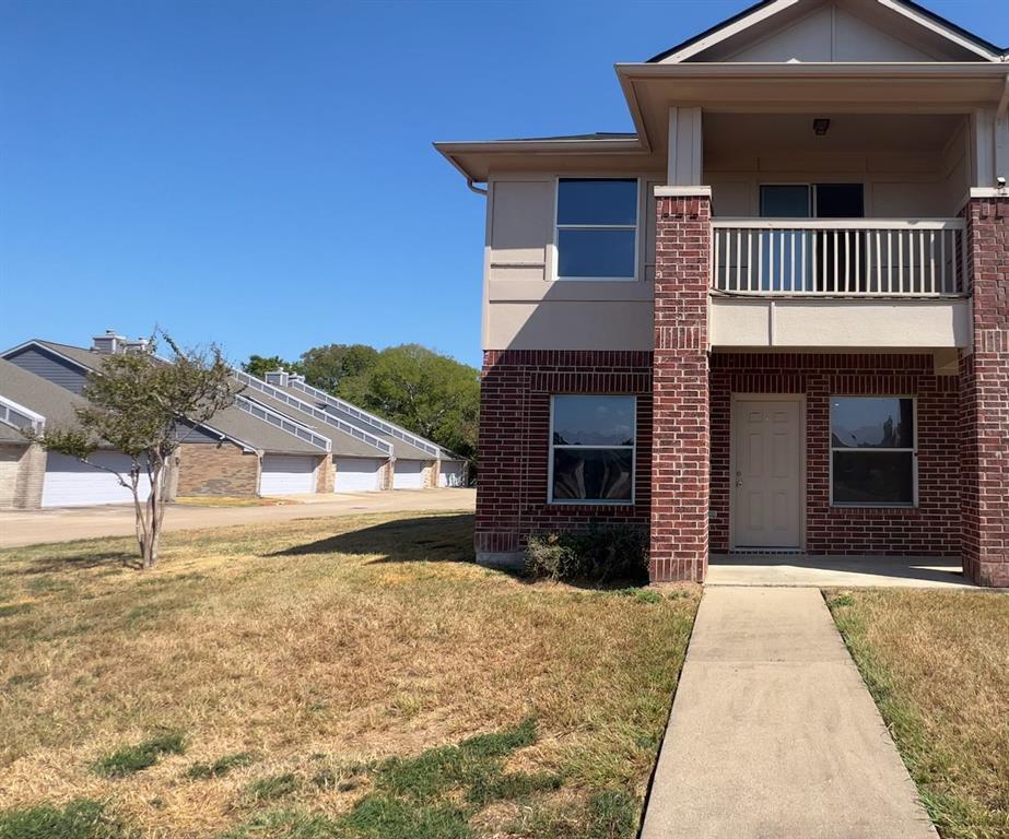 Primary Photo - 3831 Shire Valley Dr