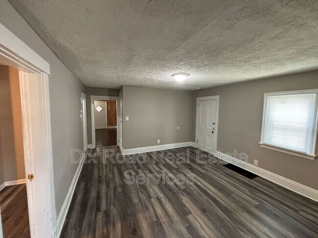 Foto del edificio - 3414 Gamble Ave