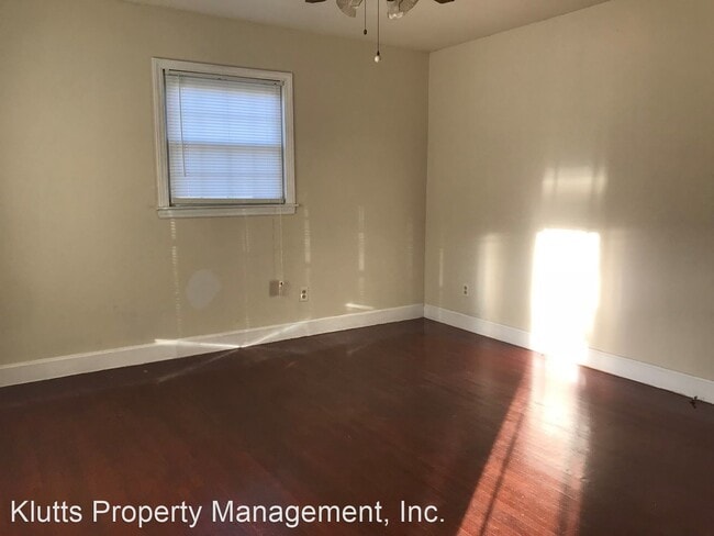 Building Photo - 3 br, 1 bath House - 6821 Woodstream Drive