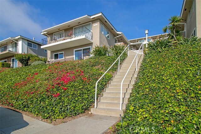 Building Photo - 21681 Wesley Dr