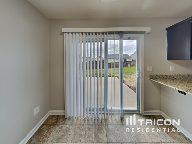 Building Photo - 775 Deertrack Run Lexington SC
