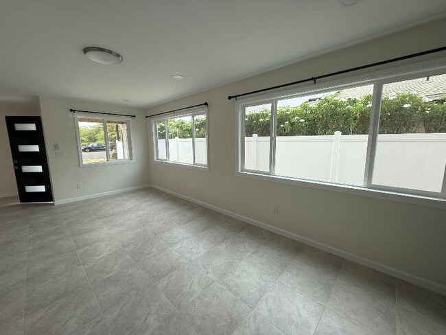 Foto del edificio - 91-435 Fort Weaver Rd