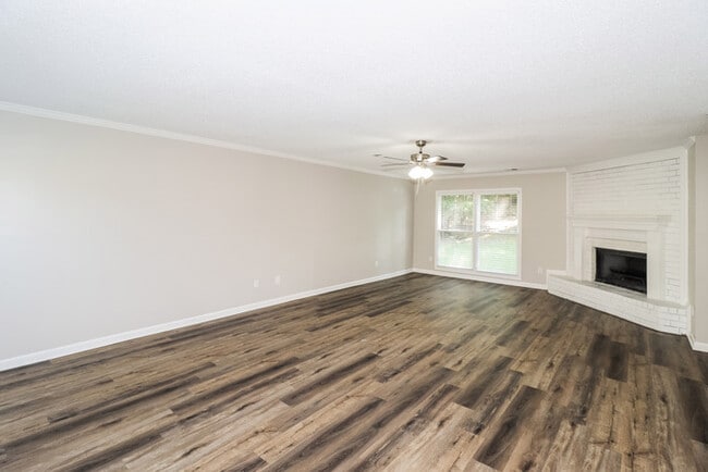 Building Photo - 8821 Chimneyrock Blvd.