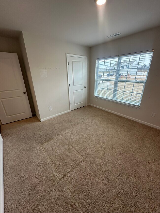 Foto del edificio - 7705 Sand Pit Rd