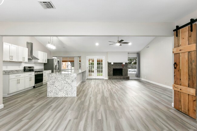 Foto del edificio - 11818 Gravetree St