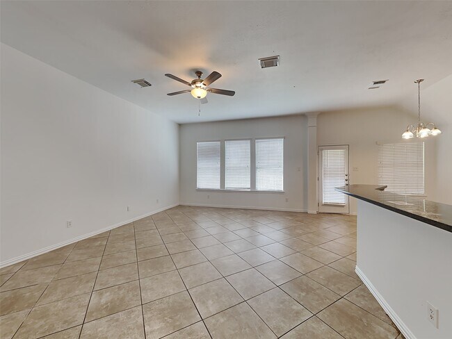 Foto del edificio - 2914 Crescent Oaks Park Ln