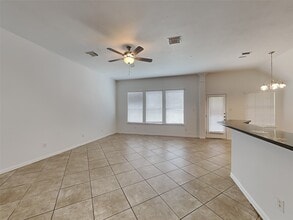 Building Photo - 2914 Crescent Oaks Park Ln