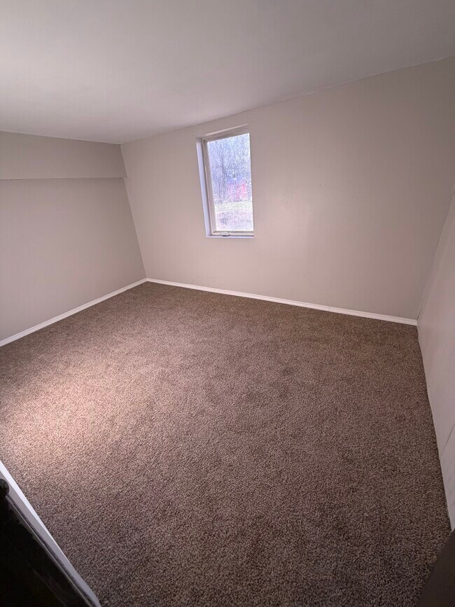 Dormitorio - 611 S Hawthorne Ave