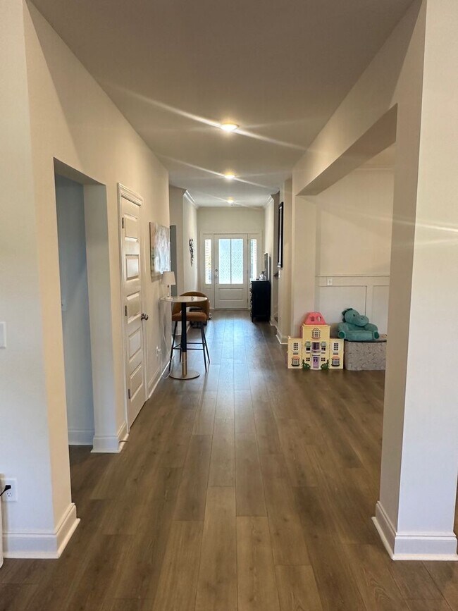 Foto del edificio - 4 Bedroom House in Oconee, Available July ...