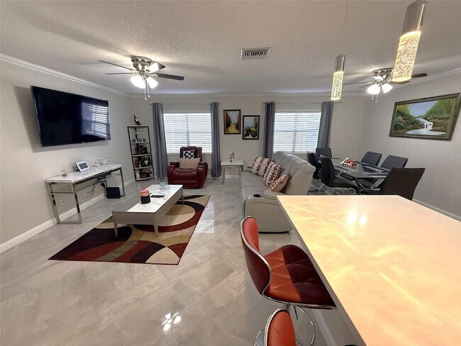 Foto del edificio - 2528 SW Natura Blvd