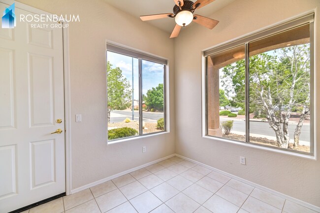 Foto del edificio - Charming 3-beds, 2-baths home in the desirable Granville community!