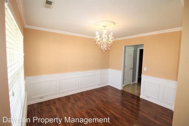 Building Photo - 10830 Mountain Springs Dr