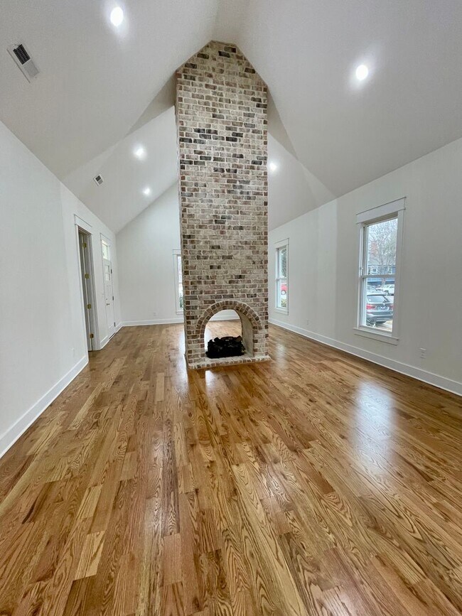 Foto del edificio - 323 50th Ave N