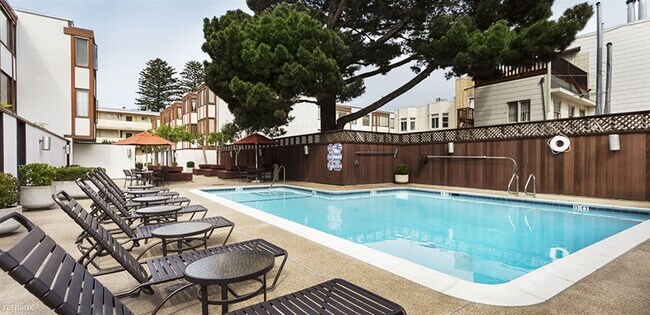 Building Photo - 150 Dolores St