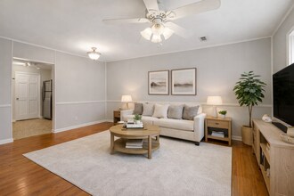 Building Photo - 409 Betsy Rd