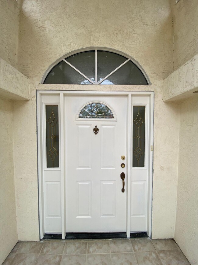 Foto del edificio - 9516 Larrabee Ave