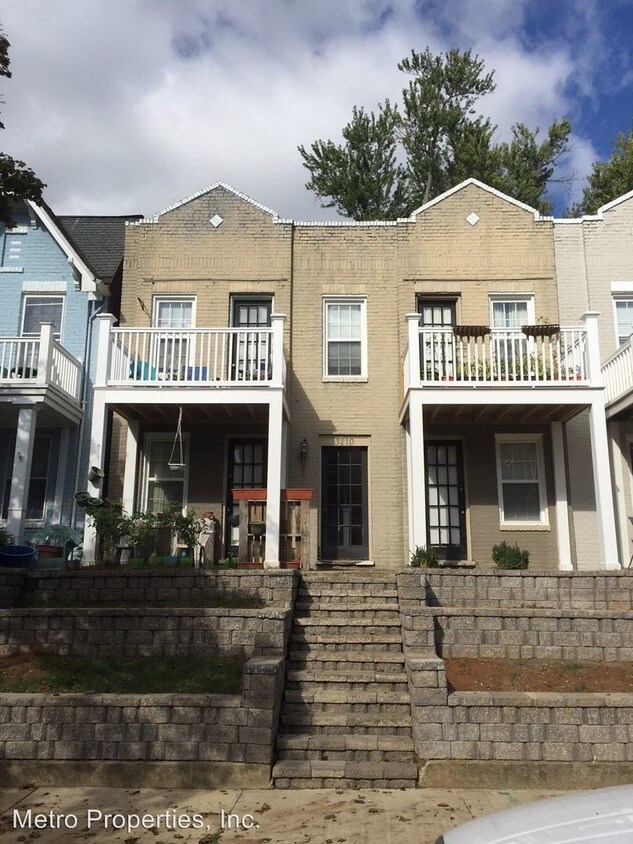 Primary Photo - 3210 Hanover Ave