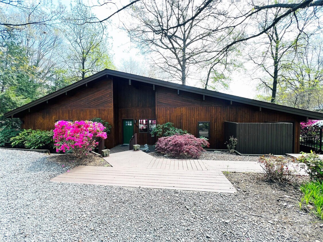 8788 Graham Rd, Denver, NC 28037 House Rental in Denver, NC