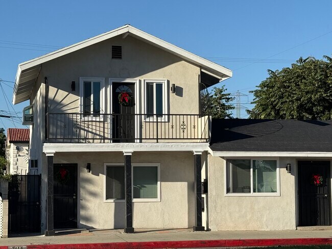 Foto del edificio - 7115 Somerset Blvd