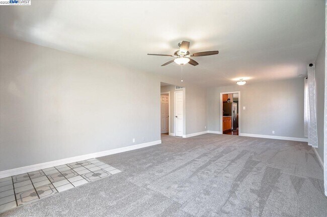 Building Photo - 4635 Cerritos Ave