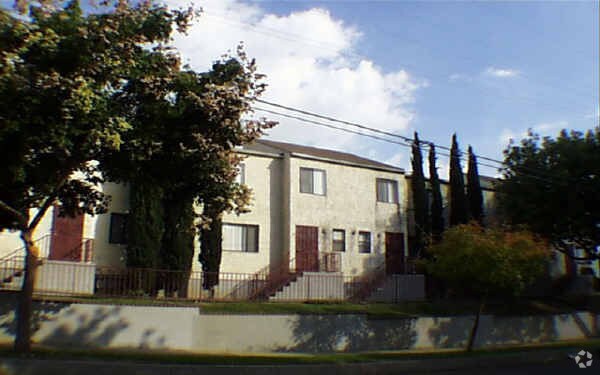 Primary Photo - Pepper Glen Apartments