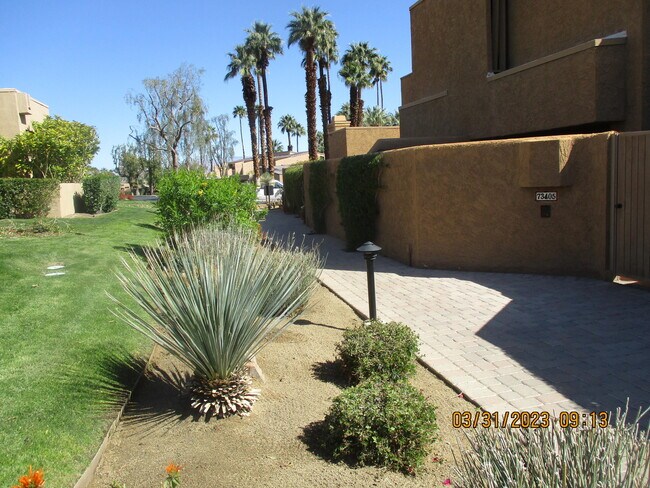 Foto del edificio - 73407 Foxtail Ln
