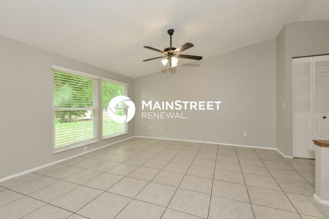 Building Photo - 3 Bedroom Pet-Friendly Home in Bradenton, FL with Main Street Renewal