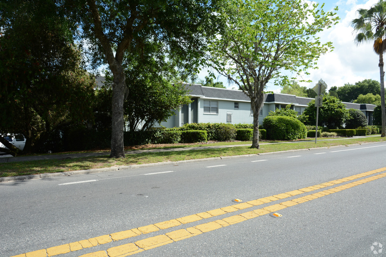 Primary Photo - Regency Villas Apartments