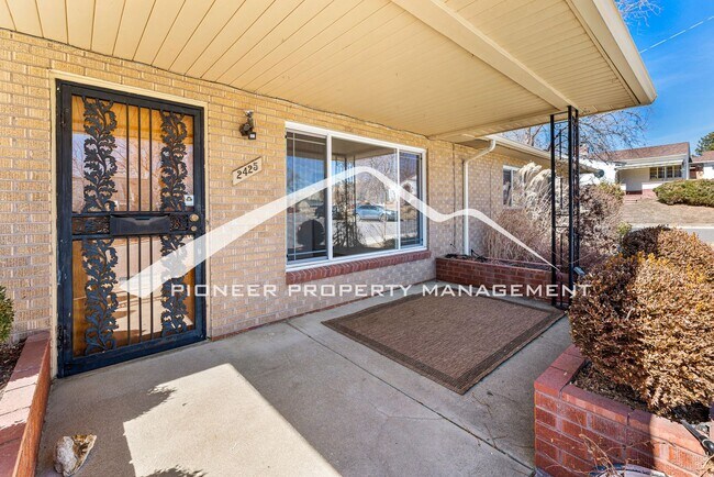Foto del edificio - Gorgeous Home with Washer/Dryer and Fenced...