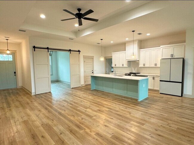 Foto del edificio - 4640 Delwood Park Blvd